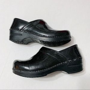 Sanita Patent Leather Sparkle Closed Back Clog